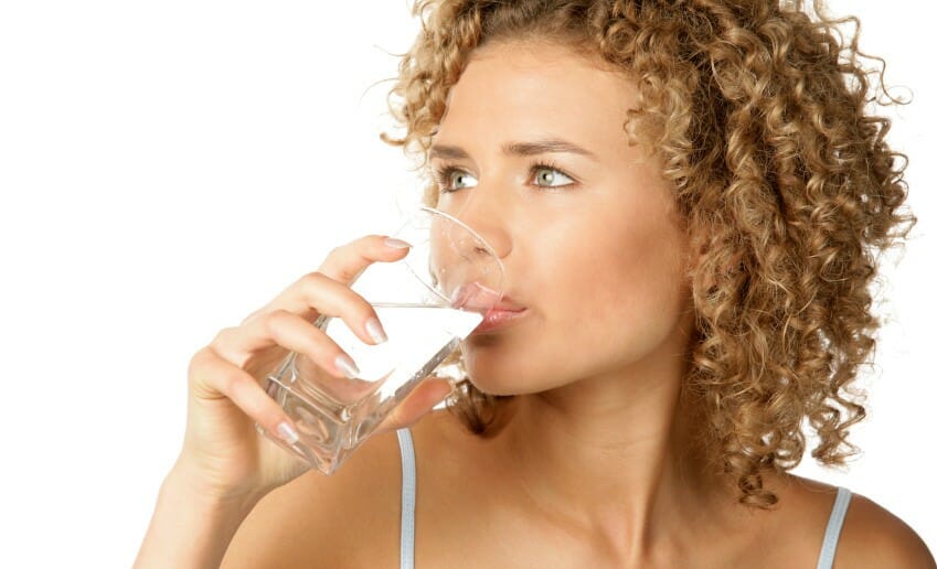 Boire 1,5 litre d'eau par jour pour maigrir
