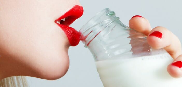 Boire du lait le soir fait-il grossir ?