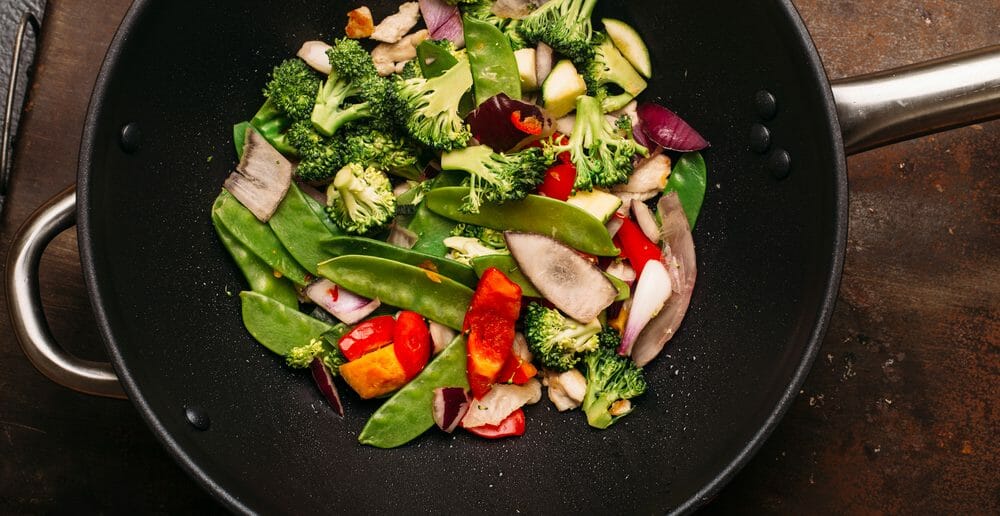 Cuisiner les légumes au wok pendant votre régime pour maigrir