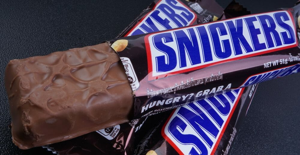 Snickers lance une nouvelle version étonnante de sa célèbre barre  chocolatée !
