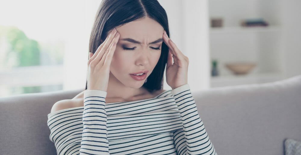 Début de régime et maux de tête : quoi faire