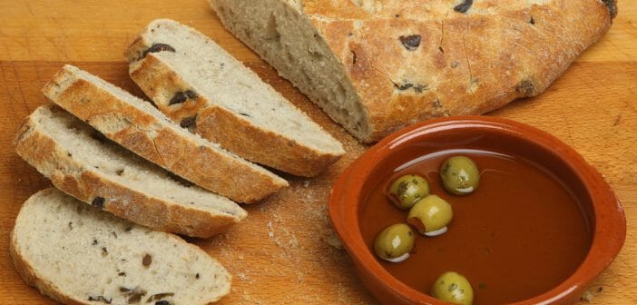 Le pain aux olives fait-il grossir ?