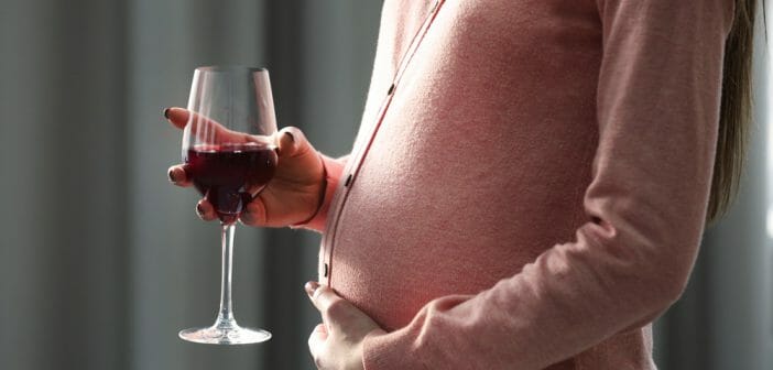 Femme enceinte et alcool : quelles conséquences